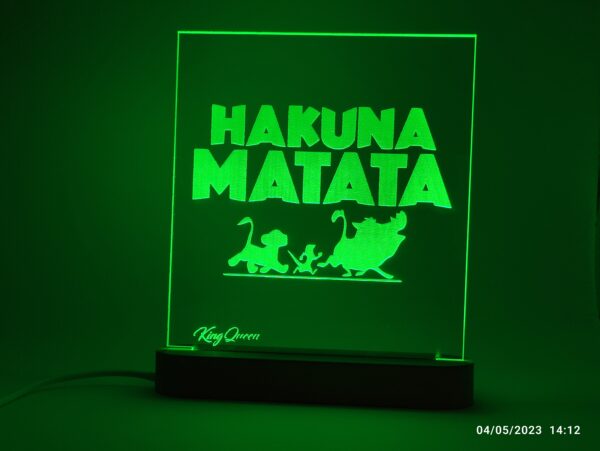 Lampada in plexiglass Hakuna Matata