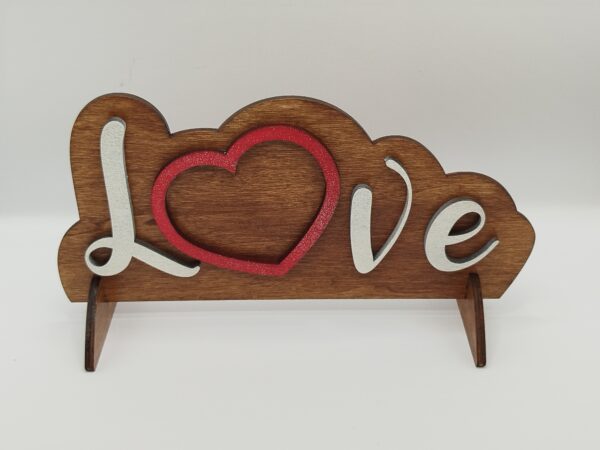 Scritta Love in legno